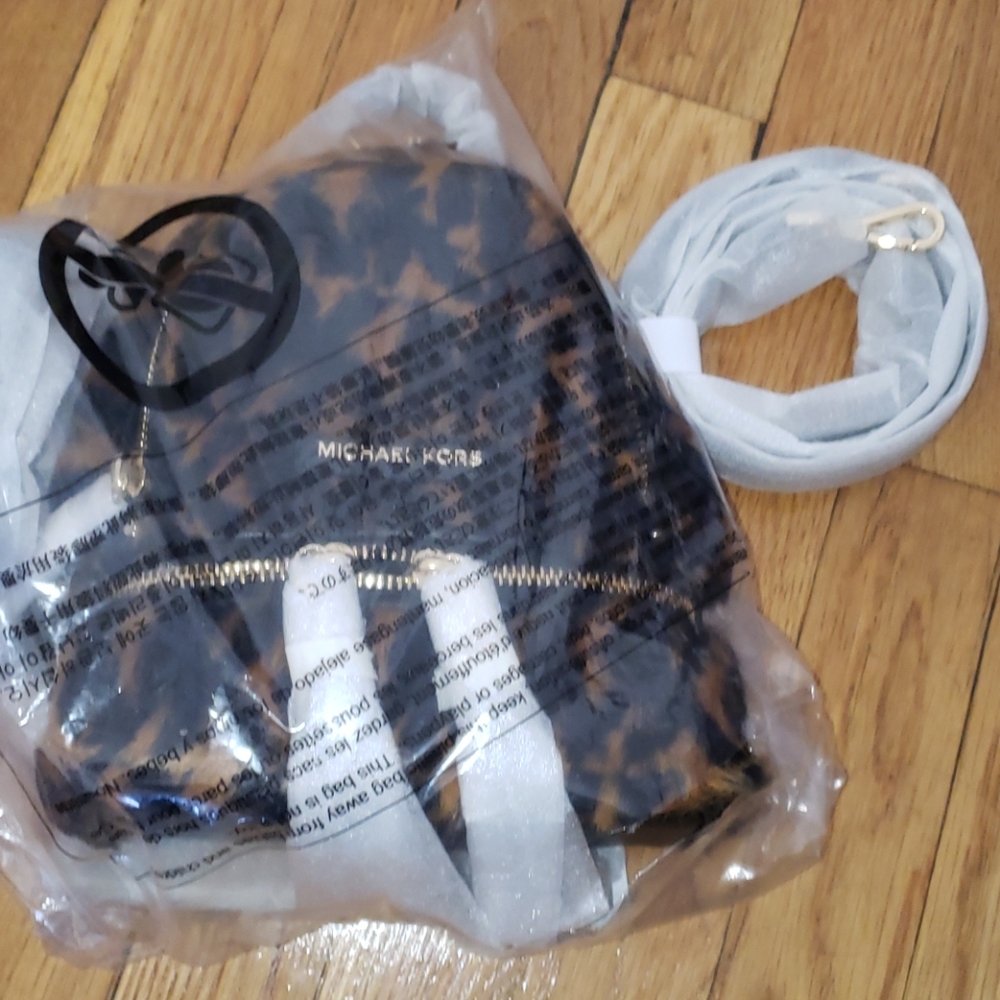 Michael Kors Acord Multi XS Packpack